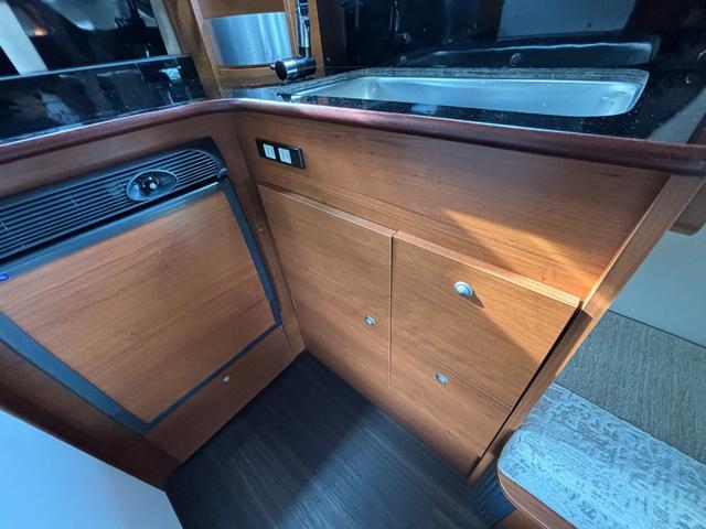 ボンゴトラック ロータスRV マンボウEXE トリプルサブ インバーター1500W ソーラー 発電機 FFヒーター エアコン マルチルーム(21枚目)