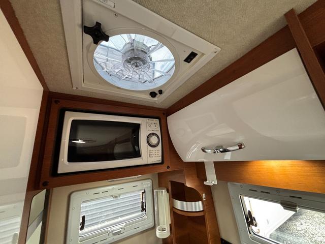 ボンゴトラック ロータスRV マンボウEXE トリプルサブ インバーター1500W ソーラー 発電機 FFヒーター エアコン マルチルーム(26枚目)