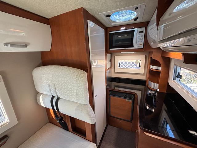 ボンゴトラック 　キャンピング　ロータスＲＶ　マンボウＥＸＥ　トリプルサブ　インバーター　ソーター　家庭用エアコン　発電機　ＦＦヒーター　ラップポン（22枚目）