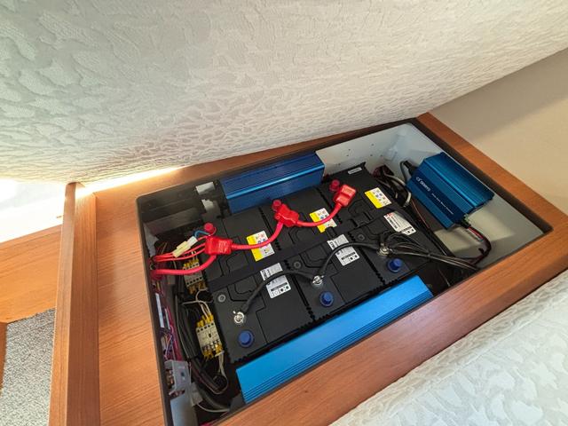 ボンゴトラック 　キャンピング　ロータスＲＶ　マンボウＥＸＥ　トリプルサブ　インバーター　ソーター　家庭用エアコン　発電機　ＦＦヒーター　ラップポン（30枚目）