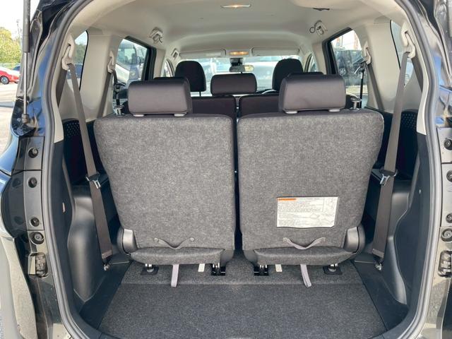 シエンタ Ｇ　セーフティーエディション　車検２年付き　純正ナビ　フルセグＴＶ　パノラミックビューモニター　ビルトインＥＴＣ　オートハイビーム　Ｆ席シートヒーター　ステアリングヒーター　両側パワースライドドア（28枚目）