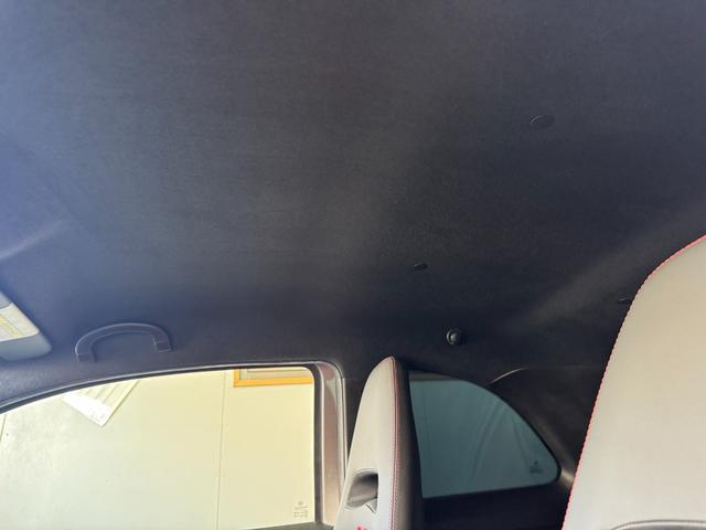 アバルト５９５ コンペティツィオーネ　５ＭＴ　１８０ＰＳ　純正ＣＤチューナー　サベルトシート　バイキセノン　エッセエッセキット　ブレンボ赤キャリパー　１７ＡＷ　ＴＦＴメーター　レコードモンツァ　Ｘカーリンク　ドラレコ　ＥＴＣ　記録簿（39枚目）