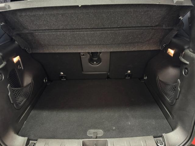 ジープ・レネゲード リミテッド　黒革パワーシート＆ヒーター　ハンドルヒーター　前後ドラレコ　レーンキープ　ブラインドスポット　シートヒーター　バックカメラ　ＥＴＣ　リアパークセンサー（17枚目）