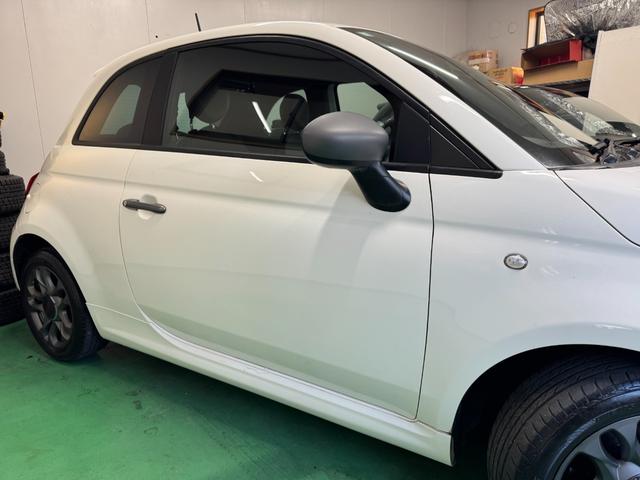 ５００Ｓ ベースグレード　２ＤＩＮナビ＆フルセグ地デジ　ＥＴＣ　専用デザインスポーツシート　専用前後バンパー＆１５ＡＷ　ルーフスポイラー　アイドルストップ　記録簿（7枚目）