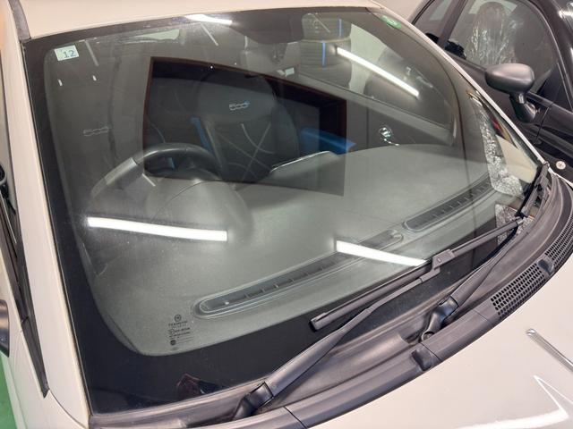 ５００Ｓ ベースグレード　２ＤＩＮナビ＆フルセグ地デジ　ＥＴＣ　専用デザインスポーツシート　専用前後バンパー＆１５ＡＷ　ルーフスポイラー　アイドルストップ　記録簿（13枚目）