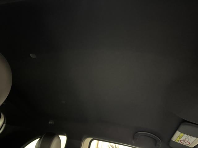 ５００Ｓ ベースグレード　２ＤＩＮナビ＆フルセグ地デジ　ＥＴＣ　専用デザインスポーツシート　専用前後バンパー＆１５ＡＷ　ルーフスポイラー　アイドルストップ　記録簿（38枚目）