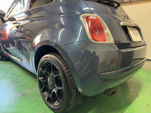 ５００ ツインエア　スポーツプラス　５ＭＴ　２５０台限定車　専用１６ＡＷ　レザー調シートカバー　専用スポーツシート　ブラックルーフ＆ルーフスポイラー　白ドアミラーカバー　ＥＴＣ　Ｆ／Ｒフォグ　スペアキー　Ｘカーリンク　純正ＣＤチューナー（9枚目）