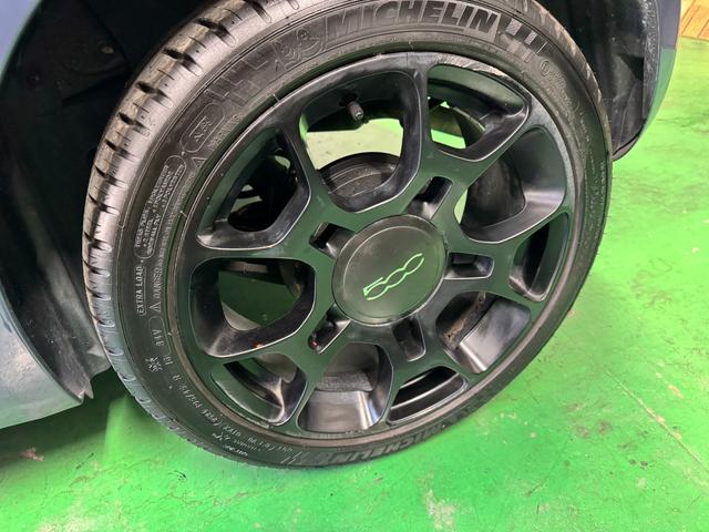 ５００ ツインエア　スポーツプラス　５ＭＴ　２５０台限定車　専用１６ＡＷ　レザー調シートカバー　専用スポーツシート　ブラックルーフ＆ルーフスポイラー　白ドアミラーカバー　ＥＴＣ　Ｆ／Ｒフォグ　スペアキー　Ｘカーリンク　純正ＣＤチューナー（25枚目）