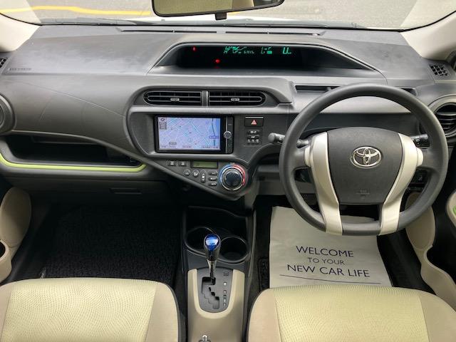 アクア Ｓ　ナビ　フルセグＴＶ　スマートキー　プッシュスタート　Ｂｌｕｅｔｏｏｔｈ　ＥＴＣ　ＤＶＤ　ＣＤ　ＳＤ　運転席　助手席　シートヒーター　禁煙車　車両取扱説明書　ナビ取扱説明書　１年保証付き（11枚目）