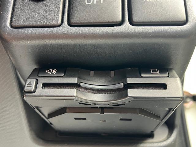 アクア Ｓ　ナビ　フルセグＴＶ　スマートキー　プッシュスタート　Ｂｌｕｅｔｏｏｔｈ　ＥＴＣ　ＤＶＤ　ＣＤ　ＳＤ　運転席　助手席　シートヒーター　禁煙車　車両取扱説明書　ナビ取扱説明書　１年保証付き（17枚目）