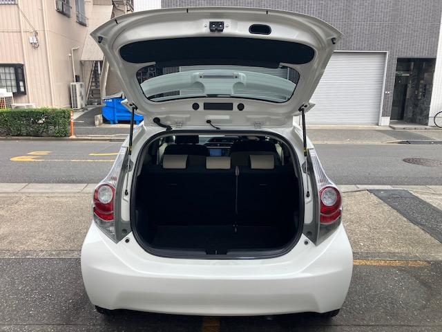 アクア Ｓ　ナビ　フルセグＴＶ　スマートキー　プッシュスタート　Ｂｌｕｅｔｏｏｔｈ　ＥＴＣ　ＤＶＤ　ＣＤ　ＳＤ　運転席　助手席　シートヒーター　禁煙車　車両取扱説明書　ナビ取扱説明書　１年保証付き（22枚目）