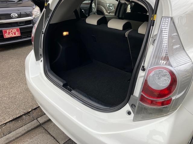 アクア Ｓ　ナビ　フルセグＴＶ　スマートキー　プッシュスタート　Ｂｌｕｅｔｏｏｔｈ　ＥＴＣ　ＤＶＤ　ＣＤ　ＳＤ　運転席　助手席　シートヒーター　禁煙車　車両取扱説明書　ナビ取扱説明書　１年保証付き（24枚目）