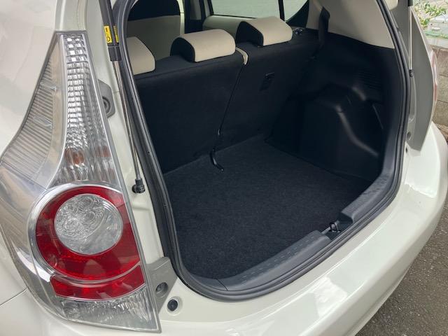 アクア Ｓ　ナビ　フルセグＴＶ　スマートキー　プッシュスタート　Ｂｌｕｅｔｏｏｔｈ　ＥＴＣ　ＤＶＤ　ＣＤ　ＳＤ　運転席　助手席　シートヒーター　禁煙車　車両取扱説明書　ナビ取扱説明書　１年保証付き（25枚目）