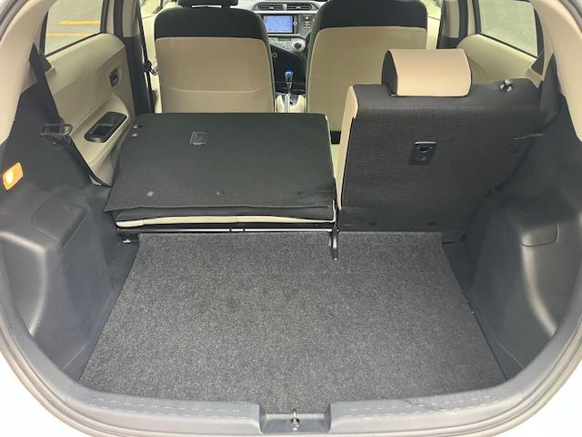 アクア Ｓ　ナビ　フルセグＴＶ　スマートキー　プッシュスタート　Ｂｌｕｅｔｏｏｔｈ　ＥＴＣ　ＤＶＤ　ＣＤ　ＳＤ　運転席　助手席　シートヒーター　禁煙車　車両取扱説明書　ナビ取扱説明書　１年保証付き（27枚目）