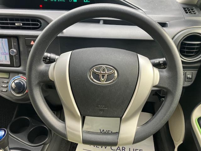 アクア Ｓ　ナビ　フルセグＴＶ　スマートキー　プッシュスタート　Ｂｌｕｅｔｏｏｔｈ　ＥＴＣ　ＤＶＤ　ＣＤ　ＳＤ　運転席　助手席　シートヒーター　禁煙車　車両取扱説明書　ナビ取扱説明書　１年保証付き（37枚目）