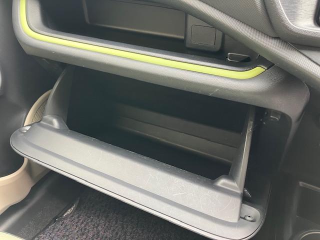 アクア Ｓ　ナビ　フルセグＴＶ　スマートキー　プッシュスタート　Ｂｌｕｅｔｏｏｔｈ　ＥＴＣ　ＤＶＤ　ＣＤ　ＳＤ　運転席　助手席　シートヒーター　禁煙車　車両取扱説明書　ナビ取扱説明書　１年保証付き（44枚目）
