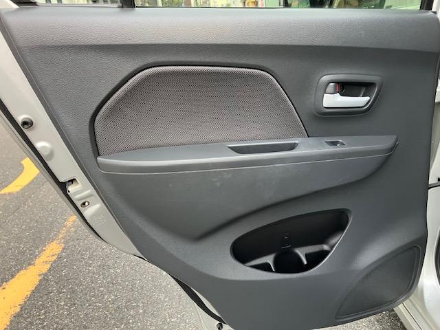 ワゴンＲ ＦＺ　８型ナビ　フルセグＴＶ　Ｂカメラ　ＢＴＡＵＤＩＯ　ドライブレコーダー　ＨＩＤ　ＤＶＤ　ＳＤ　ｉＰｏｄ　ＵＳＢ　ＥＴＣ　シートヒーター　レーダーブレーキサポート　禁煙車　新車保証書　車両・ナビ取扱説明書（34枚目）