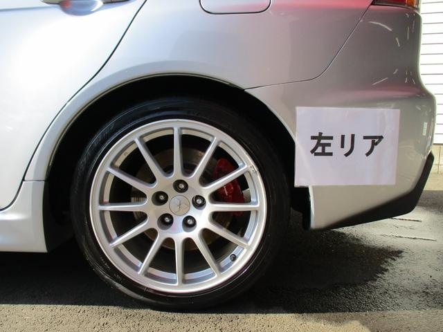 ＧＳＲエボリューションＸ　ＥＴＣ　キセノンヘッドライト　ＭＴ車　スマートキー　スペアキー　３連メーター(67枚目)