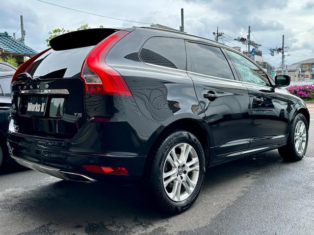 ＸＣ６０ Ｔ５　ＳＥ　純正ナビ　サンルーフ　レザーシート　サイド・バックカメラ　ＥＴＣ　アダプティブクルーズ　キセノンヘッドライト　シートヒーター　コーナーセンサー　ＢＬＩＳ　スマートキー　スペアキー（7枚目）