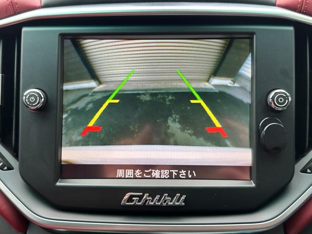 ギブリ ベースグレード　サンルーフ　ナビ　フルセグ　レザーシート　Ｂカメラ　ＥＴＣ　クルコン　ＨＩＤヘッドライト　車検Ｒ９年７月　障害物センサー　パワーシート　パワーバックドア　純正１９ＡＷ　スマートキー　スペアキー（40枚目）