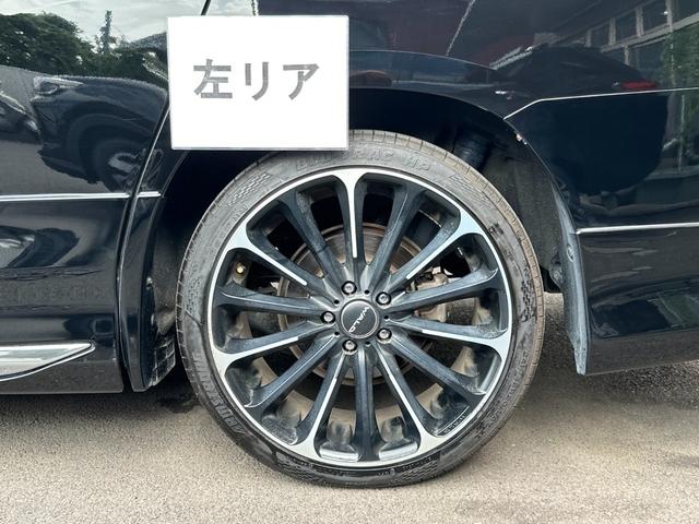 アルファード ３５０Ｇ　Ｌパッケージ　ツインムーンルーフ　フリップダウンモニター　純正ナビ　フルセグ　レザーシート　両側オートスライドドア　シートヒーター　ドラレコＦ／Ｒ　オートクルーズ　システムコンソール　社外２０ＡＷ　社外テールランプ（76枚目）