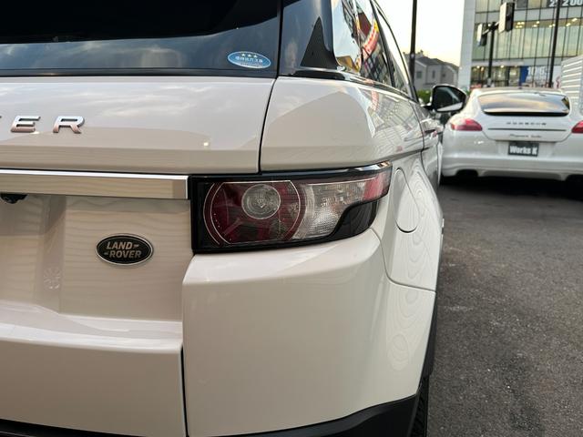 レンジローバーイヴォーク プレステージ　純正ナビ　ガラスルーフ　レザーシート　Ｆ・Ｓ・Ｒカメラ　ＥＴＣ　クルーズコントロール　ＨＩＤヘッドライト　ＭＥＲＩＤＩＡＭスピーカー　障害物センサー　パワーバックドア　シートヒーター　スマートキー（20枚目）
