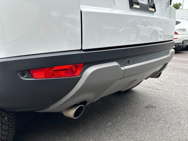 レンジローバーイヴォーク プレステージ　純正ナビ　ガラスルーフ　レザーシート　Ｆ・Ｓ・Ｒカメラ　ＥＴＣ　クルーズコントロール　ＨＩＤヘッドライト　ＭＥＲＩＤＩＡＭスピーカー　障害物センサー　パワーバックドア　シートヒーター　スマートキー（22枚目）