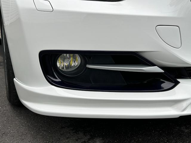 ３シリーズ ３２０ｉ　スポーツ　サンルーフ　純正ナビ　Ｂカメラ　ＥＴＣ　クルコン　ＨＩＤヘッドライト　社外サスペンション　フロントスポイラー　スマートキー　スペアキー　障害物センサー　レーダー探知機　パワーシート（18枚目）