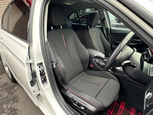 ３シリーズ ３２０ｉ　スポーツ　サンルーフ　純正ナビ　Ｂカメラ　ＥＴＣ　クルコン　ＨＩＤヘッドライト　社外サスペンション　フロントスポイラー　スマートキー　スペアキー　障害物センサー　レーダー探知機　パワーシート（28枚目）