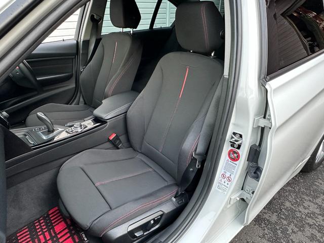 ３シリーズ ３２０ｉ　スポーツ　サンルーフ　純正ナビ　Ｂカメラ　ＥＴＣ　クルコン　ＨＩＤヘッドライト　社外サスペンション　フロントスポイラー　スマートキー　スペアキー　障害物センサー　レーダー探知機　パワーシート（49枚目）
