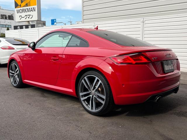 ＴＴクーペ ２．０ＴＦＳＩ　クワトロ　バーチャルコックピット　純正ナビ　フルセグＴＶ　１９インチＡＷ　ドラレコＦ／Ｒ　Ｂカメラ　クルコン　ＬＥＤヘッドライト　ＥＴＣ　ＢＳＭ　障害物センサー　スマートキー　スペアキー　車検Ｒ９年３月（10枚目）