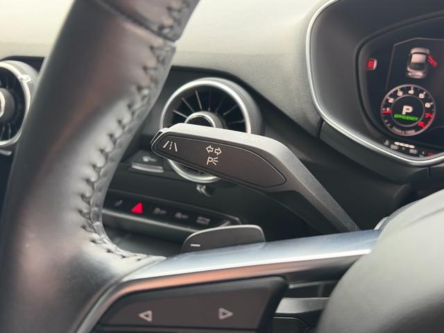 ＴＴクーペ ２．０ＴＦＳＩ　クワトロ　バーチャルコックピット　純正ナビ　フルセグＴＶ　１９インチＡＷ　ドラレコＦ／Ｒ　Ｂカメラ　クルコン　ＬＥＤヘッドライト　ＥＴＣ　ＢＳＭ　障害物センサー　スマートキー　スペアキー　車検Ｒ９年３月（30枚目）