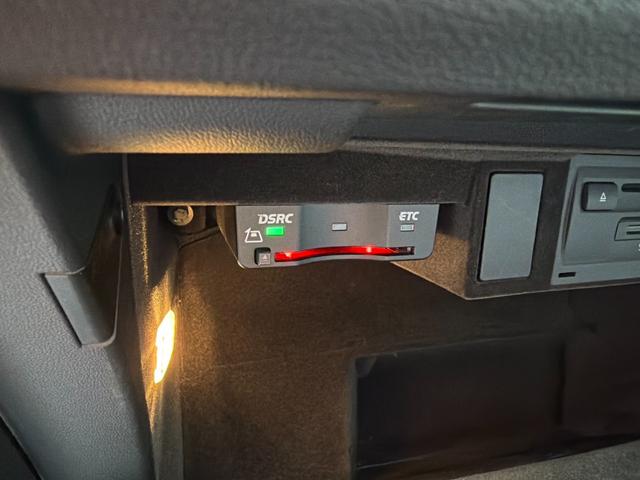 ＴＴクーペ ２．０ＴＦＳＩ　クワトロ　バーチャルコックピット　純正ナビ　フルセグＴＶ　１９インチＡＷ　ドラレコＦ／Ｒ　Ｂカメラ　クルコン　ＬＥＤヘッドライト　ＥＴＣ　ＢＳＭ　障害物センサー　スマートキー　スペアキー　車検Ｒ９年３月（47枚目）