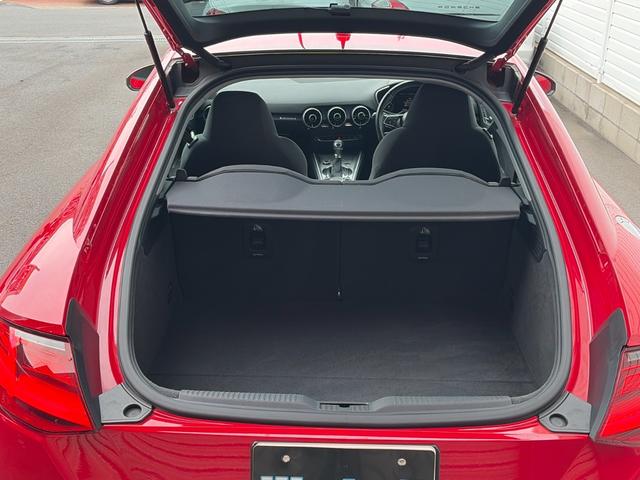 ＴＴクーペ ２．０ＴＦＳＩ　クワトロ　バーチャルコックピット　純正ナビ　フルセグＴＶ　１９インチＡＷ　ドラレコＦ／Ｒ　Ｂカメラ　クルコン　ＬＥＤヘッドライト　ＥＴＣ　ＢＳＭ　障害物センサー　スマートキー　スペアキー　車検Ｒ９年３月（50枚目）
