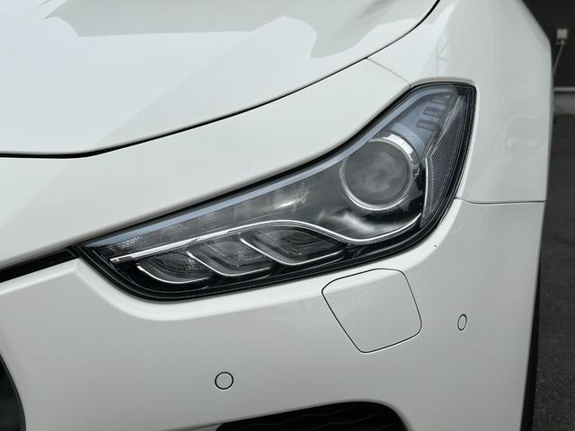 ギブリ S 左H サンルーフ ナビ フルセグTV レザーシート ETC クルーズコントロール HIDヘッドライト 障害物センサー スマートキー スペアキー レーダー探知機 パワーシート(17枚目)