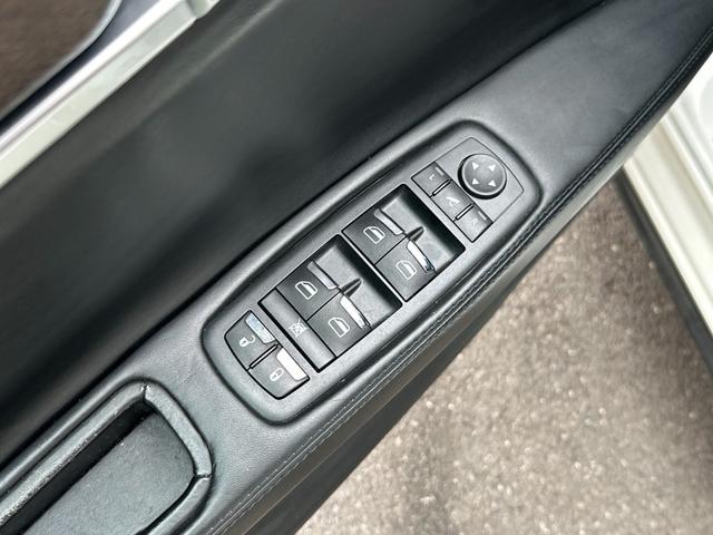 ギブリ S 左H サンルーフ ナビ フルセグTV レザーシート ETC クルーズコントロール HIDヘッドライト 障害物センサー スマートキー スペアキー レーダー探知機 パワーシート(24枚目)