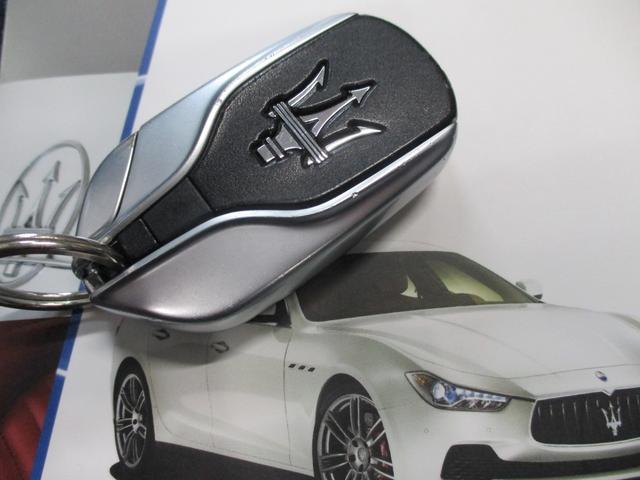 ギブリ S 左H サンルーフ ナビ フルセグTV レザーシート ETC クルーズコントロール HIDヘッドライト 障害物センサー スマートキー スペアキー レーダー探知機 パワーシート(72枚目)