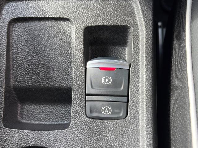 ルーテシア E-テックハイブリッド ディスプレイオーディオ Bカメラ ACC LEDヘッドライト シートヒーター ステアリングヒーター CarPlay 車検R9年7月まで 障害物センサー ブラインドスポットモニター スペアキー(39枚目)