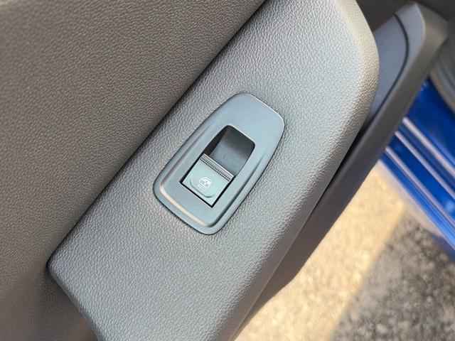 ルーテシア E-テックハイブリッド ディスプレイオーディオ Bカメラ ACC LEDヘッドライト シートヒーター ステアリングヒーター CarPlay 車検R9年7月まで 障害物センサー ブラインドスポットモニター スペアキー(42枚目)