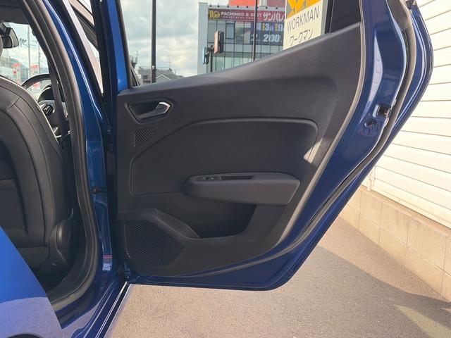 ルーテシア E-テックハイブリッド ディスプレイオーディオ Bカメラ ACC LEDヘッドライト シートヒーター ステアリングヒーター CarPlay 車検R9年7月まで 障害物センサー ブラインドスポットモニター スペアキー(46枚目)