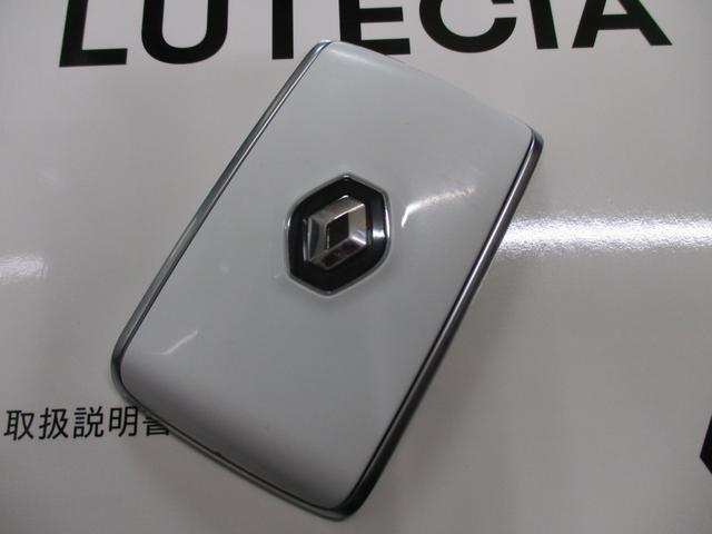 ルーテシア E-テックハイブリッド ディスプレイオーディオ Bカメラ ACC LEDヘッドライト シートヒーター ステアリングヒーター CarPlay 車検R9年7月まで 障害物センサー ブラインドスポットモニター スペアキー(67枚目)