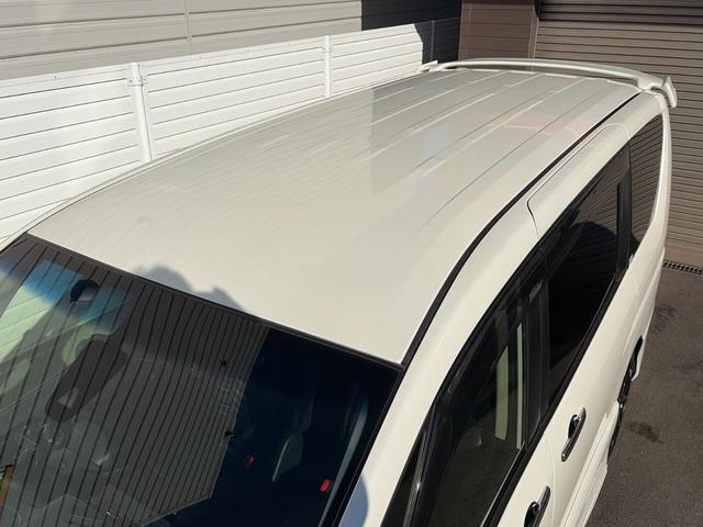 セレナ ライダー　ブラックライン　ＺＺ　Ｓ－ハイブリッド　１オーナー　後席モニター　全方位カメラ　ＥＴＣ　ドラレコＦ／Ｒ　ＴＥＩＮ車高調　社外マフラー　Ｐｉｖｏｔスロコン　両側電動スライドドア　シートヒーター　ＬＥＤヘッドライト　スマートキー　スペアキー（12枚目）