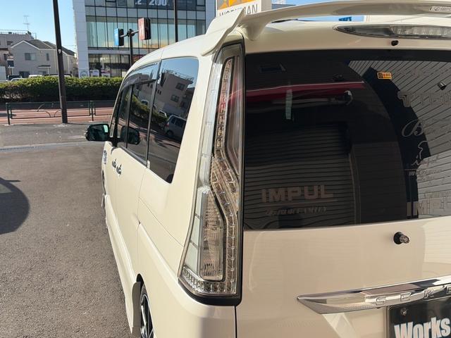 セレナ ライダー　ブラックライン　ＺＺ　Ｓ－ハイブリッド　１オーナー　後席モニター　全方位カメラ　ＥＴＣ　ドラレコＦ／Ｒ　ＴＥＩＮ車高調　社外マフラー　Ｐｉｖｏｔスロコン　両側電動スライドドア　シートヒーター　ＬＥＤヘッドライト　スマートキー　スペアキー（21枚目）