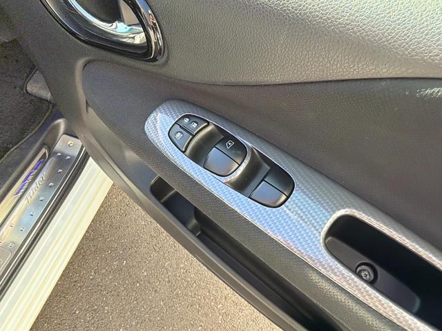 セレナ ライダー　ブラックライン　ＺＺ　Ｓ－ハイブリッド　１オーナー　後席モニター　全方位カメラ　ＥＴＣ　ドラレコＦ／Ｒ　ＴＥＩＮ車高調　社外マフラー　Ｐｉｖｏｔスロコン　両側電動スライドドア　シートヒーター　ＬＥＤヘッドライト　スマートキー　スペアキー（23枚目）