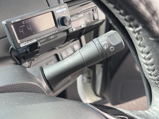 セレナ ライダー　ブラックライン　ＺＺ　Ｓ－ハイブリッド　１オーナー　後席モニター　全方位カメラ　ＥＴＣ　ドラレコＦ／Ｒ　ＴＥＩＮ車高調　社外マフラー　Ｐｉｖｏｔスロコン　両側電動スライドドア　シートヒーター　ＬＥＤヘッドライト　スマートキー　スペアキー（28枚目）