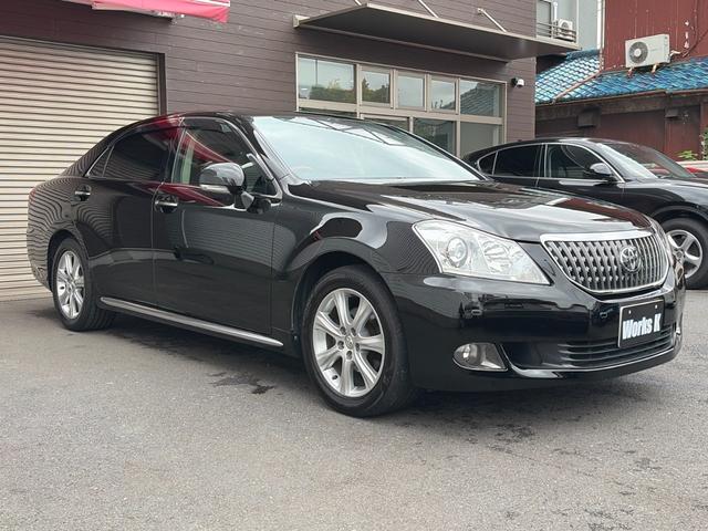 クラウンマジェスタ i-Four 純正ナビ フルセグ 革シート ドラレコ ETC バックカメラ クルコン HIDヘッドライト シートヒーター シートクーラー 障害物センサー パワーバックドア パワーシート キーレス 走行中TV映ります(5枚目)