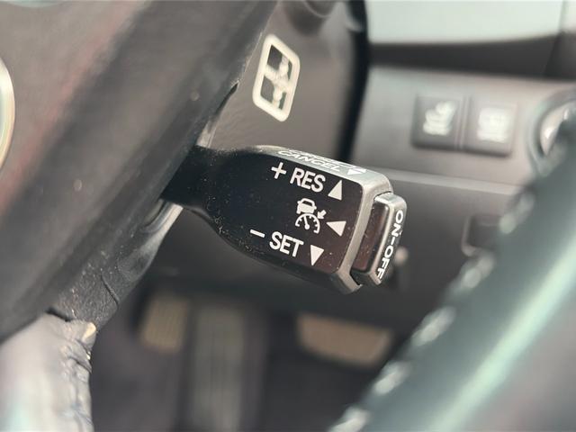 クラウンマジェスタ i-Four 純正ナビ フルセグ 革シート ドラレコ ETC バックカメラ クルコン HIDヘッドライト シートヒーター シートクーラー 障害物センサー パワーバックドア パワーシート キーレス 走行中TV映ります(30枚目)