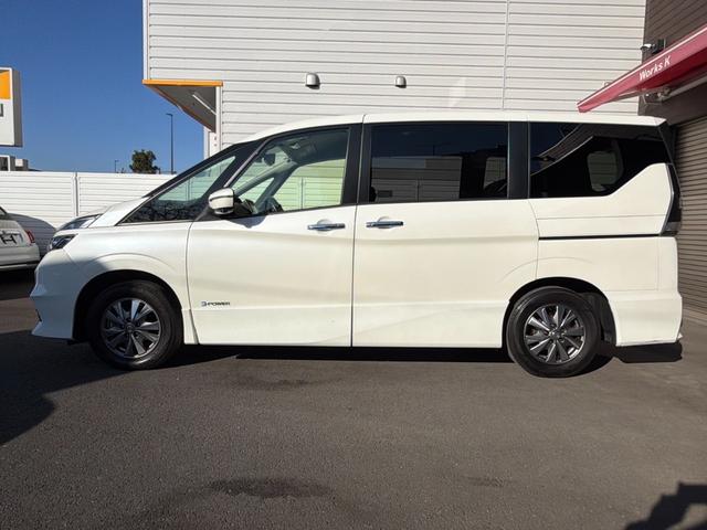 セレナ ｅ－パワー　ハイウェイスターＶ　１オーナー　純正ナビ　フルセグ　プロパイロット　全方位カメラ　シートヒーター　ＬＥＤヘッドライト　両側パワースライド　ドラレコ　デジタルインナーミラー　ステアリングヒーター　スマートキー　スペアキー（9枚目）