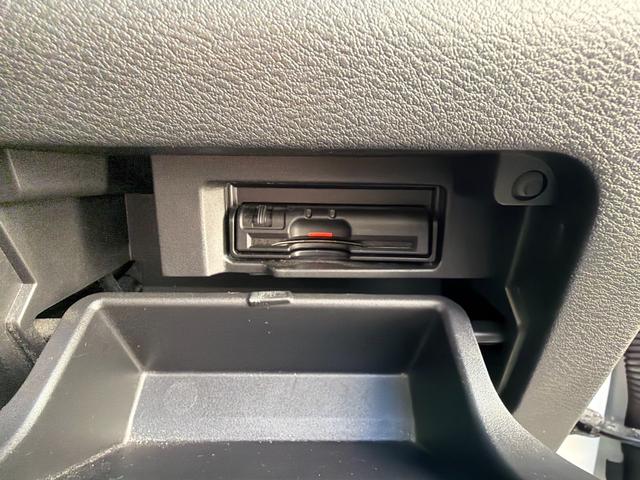 セレナ ｅ－パワー　ハイウェイスターＶ　１オーナー　純正ナビ　フルセグ　プロパイロット　全方位カメラ　シートヒーター　ＬＥＤヘッドライト　両側パワースライド　ドラレコ　デジタルインナーミラー　ステアリングヒーター　スマートキー　スペアキー（34枚目）