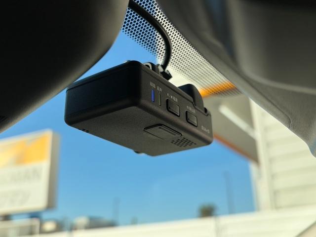 セレナ ｅ－パワー　ハイウェイスターＶ　１オーナー　純正ナビ　フルセグ　プロパイロット　全方位カメラ　シートヒーター　ＬＥＤヘッドライト　両側パワースライド　ドラレコ　デジタルインナーミラー　ステアリングヒーター　スマートキー　スペアキー（42枚目）